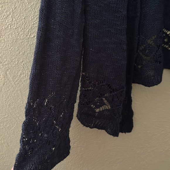 Women’s Fashion Avenue Knit Crop Open Cardigan, Navy Blue, Small - Picture 2 of 4
